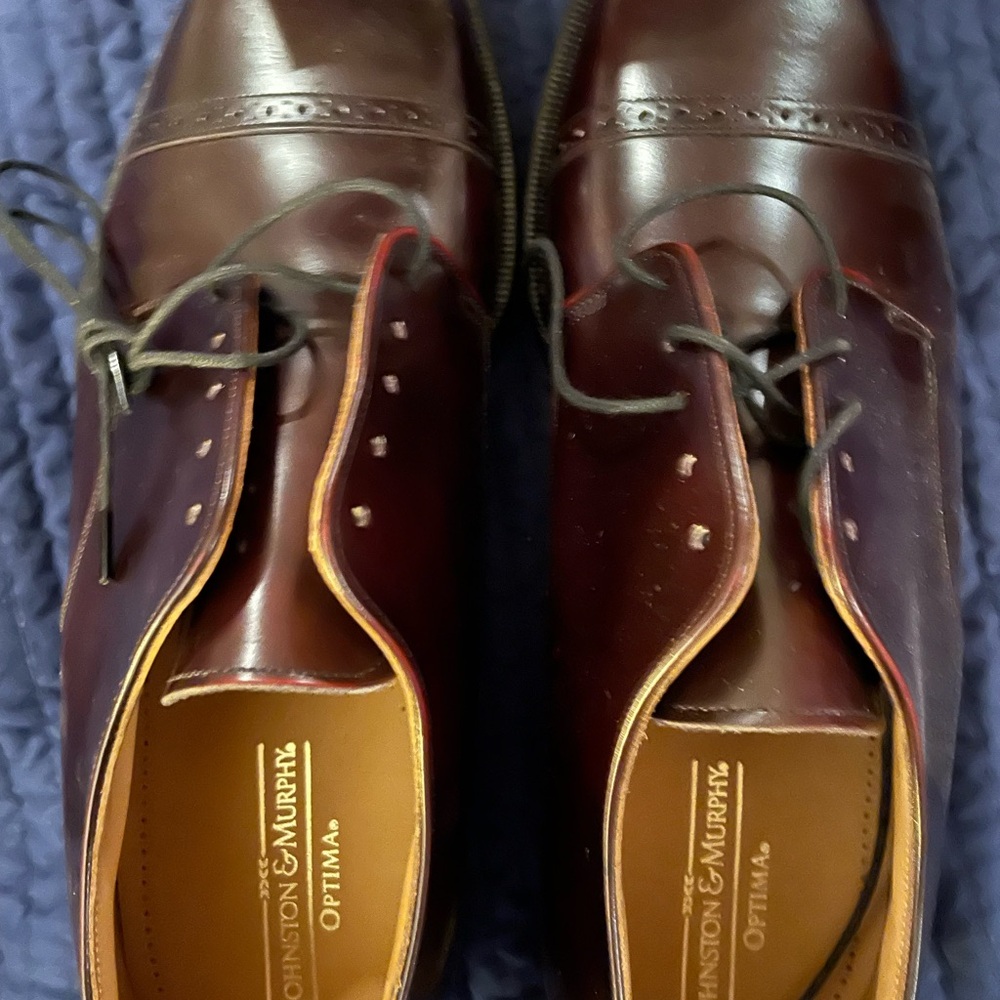 Johnston & Murphy men’s 10 B Hutton Bordeaux shoes men’s